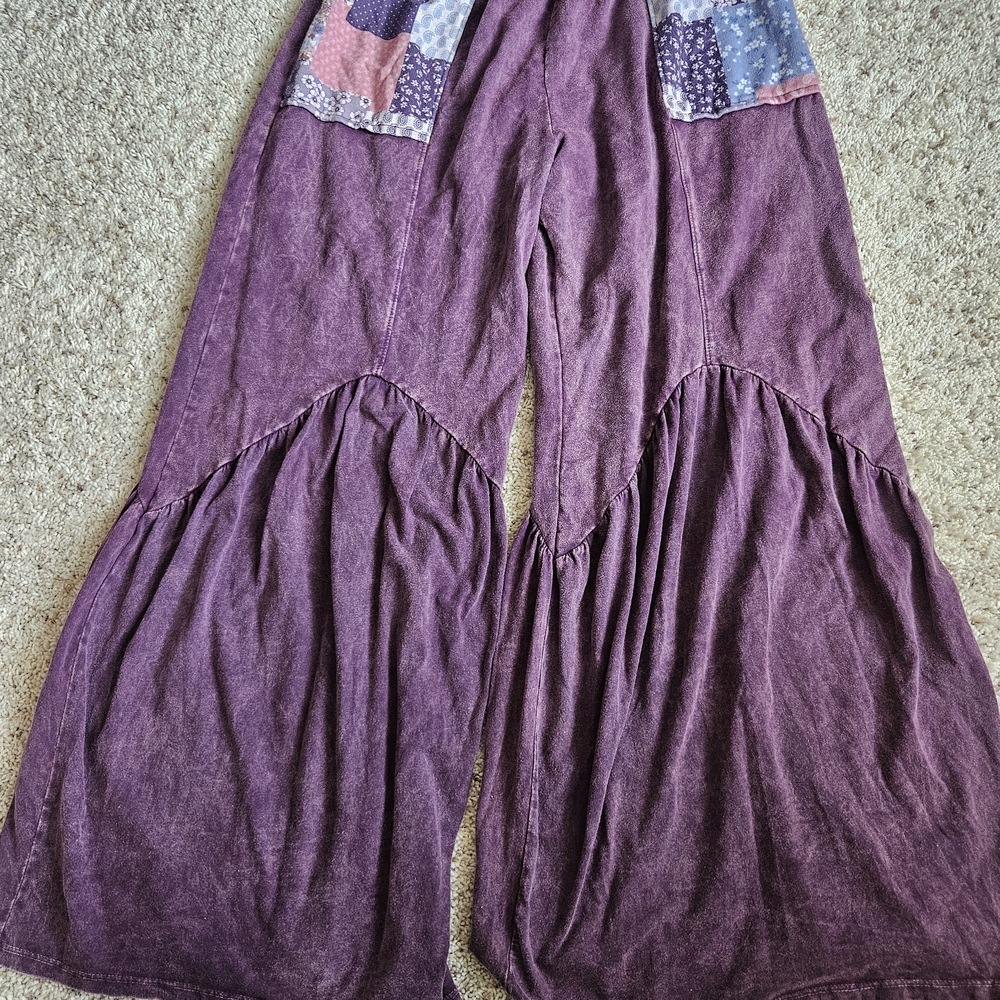 Wide Leg Tiered Pants — Purple